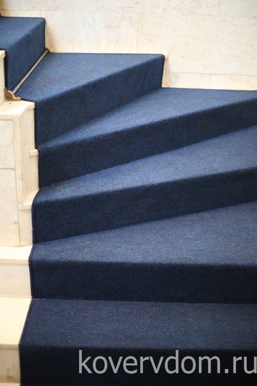 Ковровая дорожка на лестницу однотонная для офиса на резиновой основе PP 806